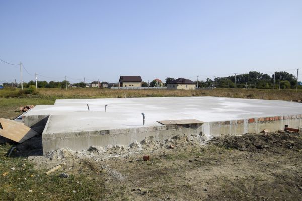 Barn Slab Installation in Navarre