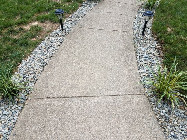 Cement Path Construction in Navarre
